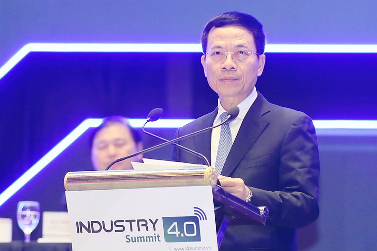 Bộ trưởng Nguyễn Mạnh Hùng